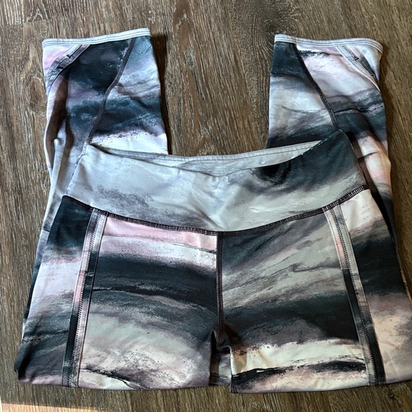 Women’s Tek Gear Capri Leggings - Picture 1 of 4